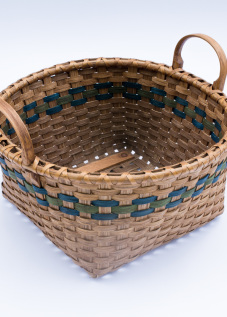 Reed-2. #819– 14” basket with oak ear handles and runners