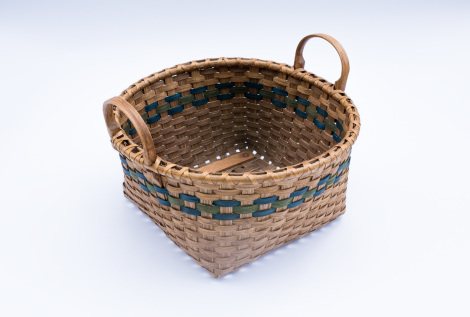 Reed-2. #819– 14” basket with oak ear handles and runners